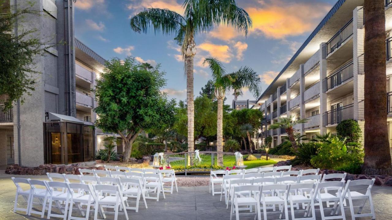 Holiday Inn And Suites Phoenix Airport North By Ihg Eksteriør billede