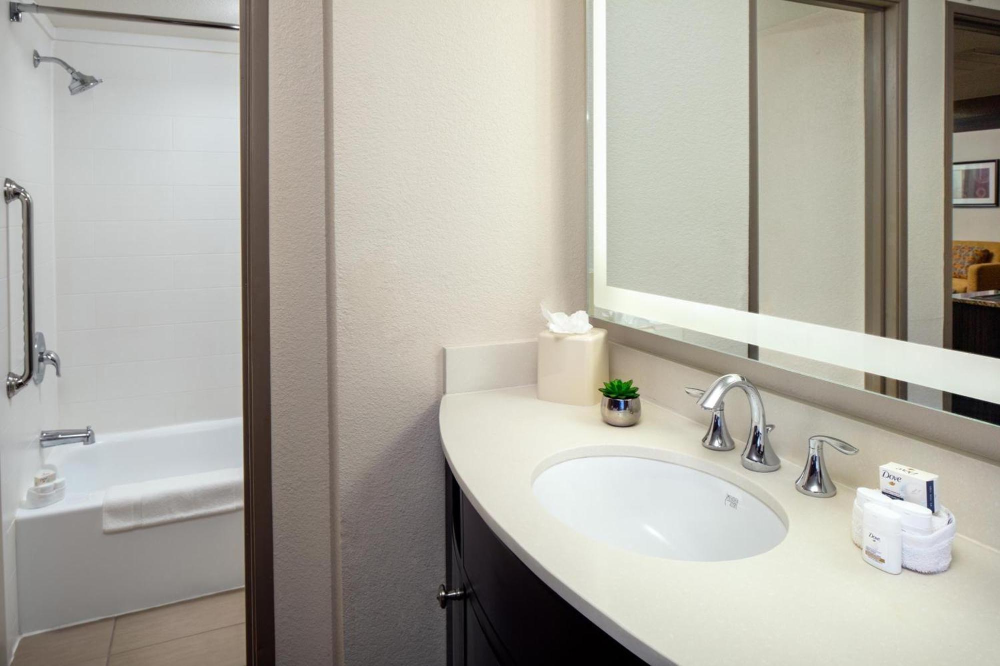 Holiday Inn And Suites Phoenix Airport North By Ihg Eksteriør billede